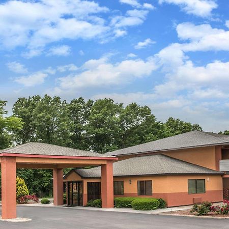 Days Inn By Wyndham Kingdom City Ngoại thất bức ảnh