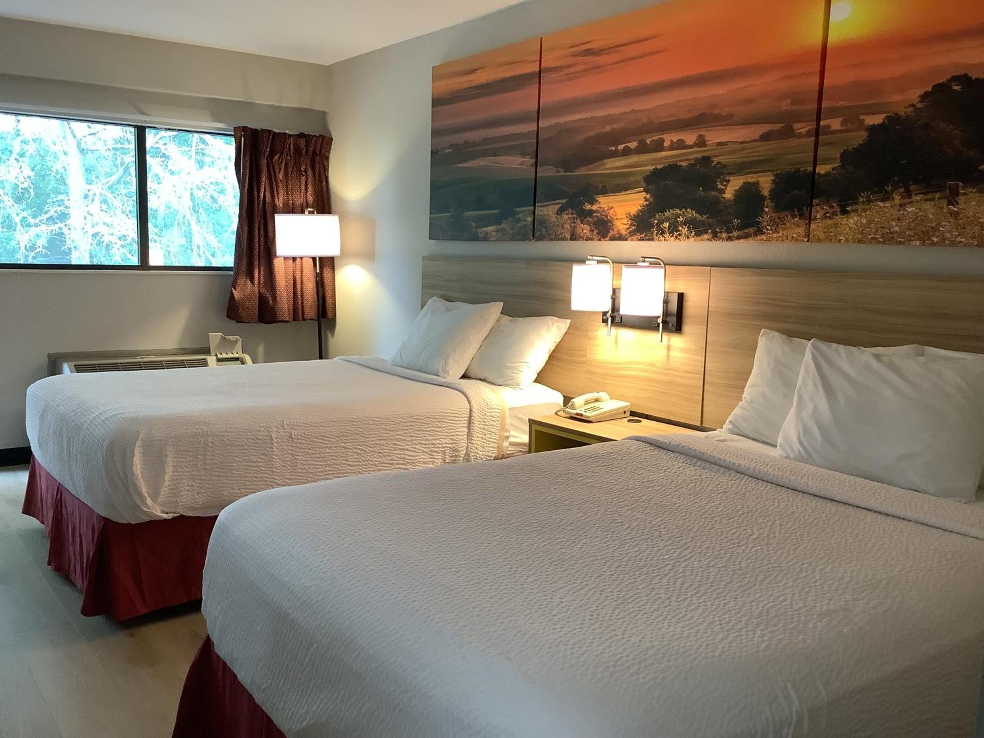 Days Inn By Wyndham Kingdom City Ngoại thất bức ảnh